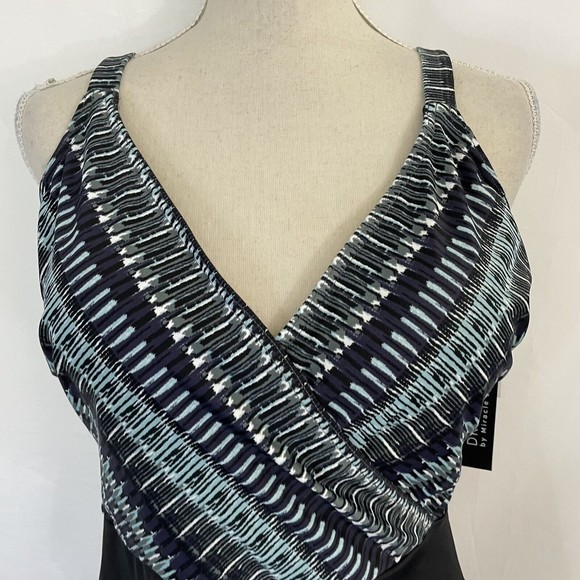 Dreamsuit Miraclesuits One Piece Swimsuit Cross Ruched Metallics Black Size 18W - Picture 2 of 8